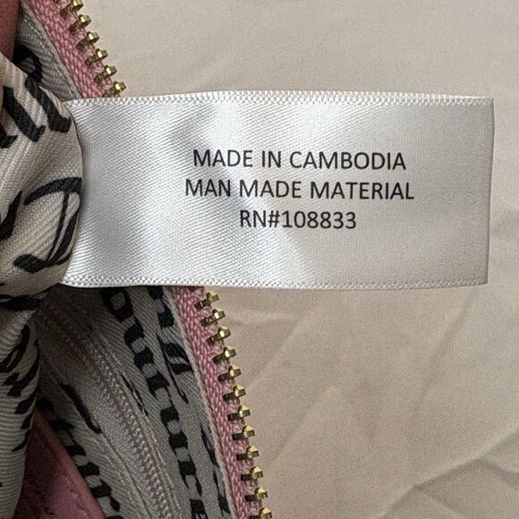 Juicy Couture Pink Icing Embossedlogo Double Gusset Crossbody NWOT 8x10 - Picture 8 of 10